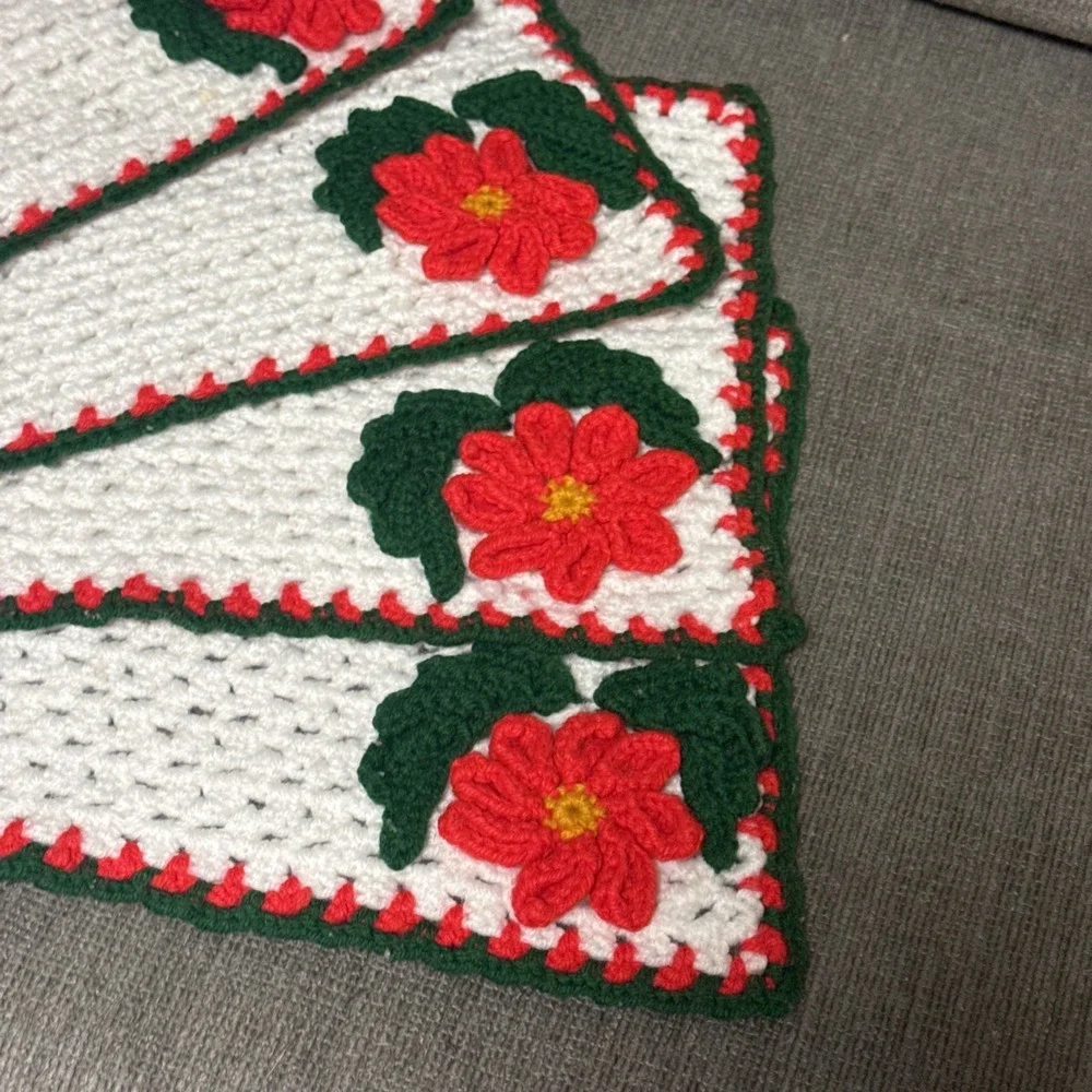 Set of 4 Handmade Crochet Poinsettia Placemats Christmas Holiday Table 10x15